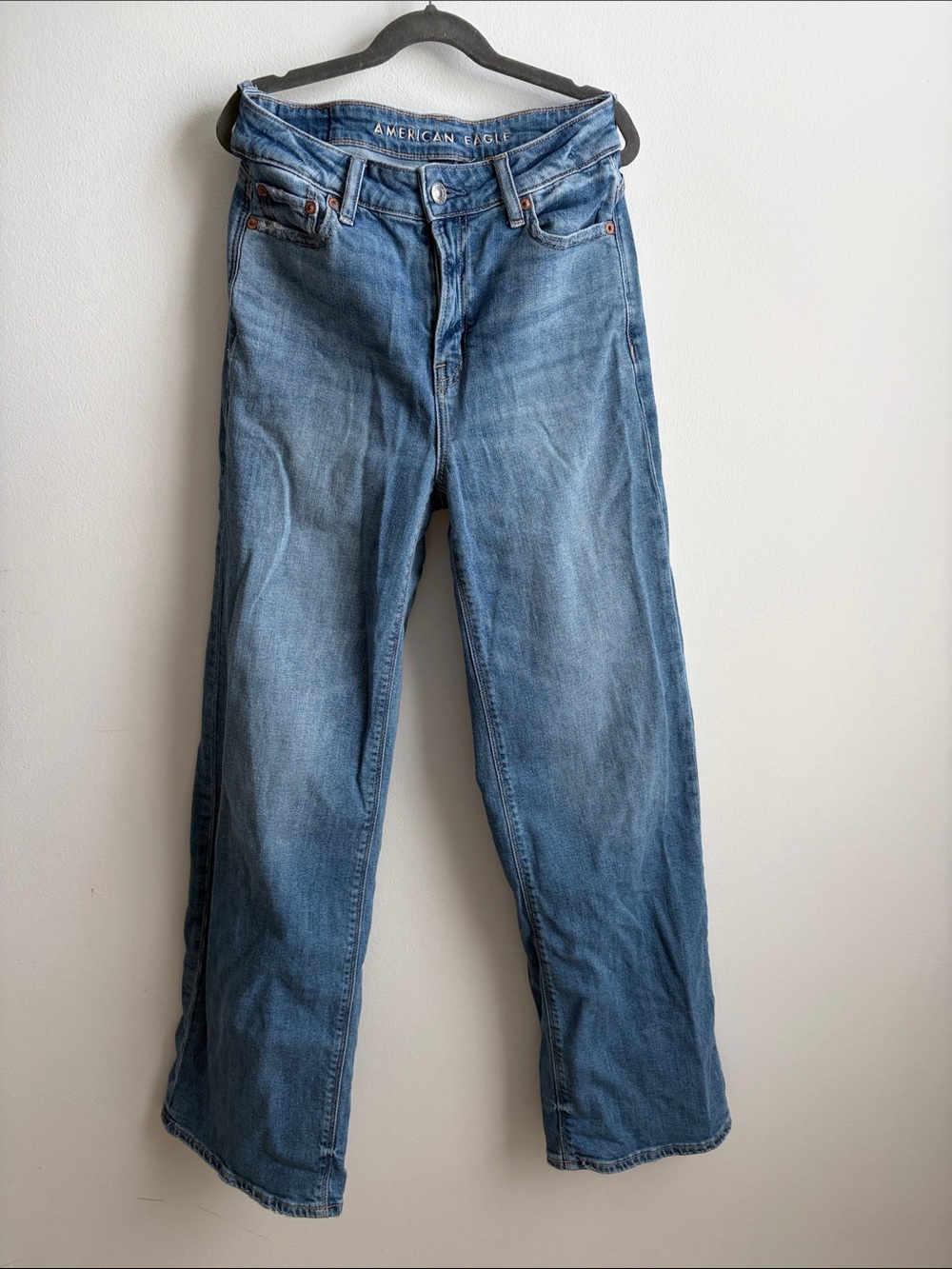 American Eagle Outfitters Women’s Super High-rise Baggy Wide Leg Jeans